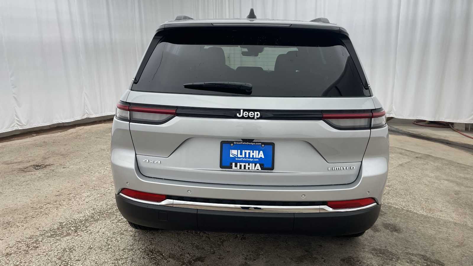 Thumbnail: 2025 Jeep Grand Cherokee - 36