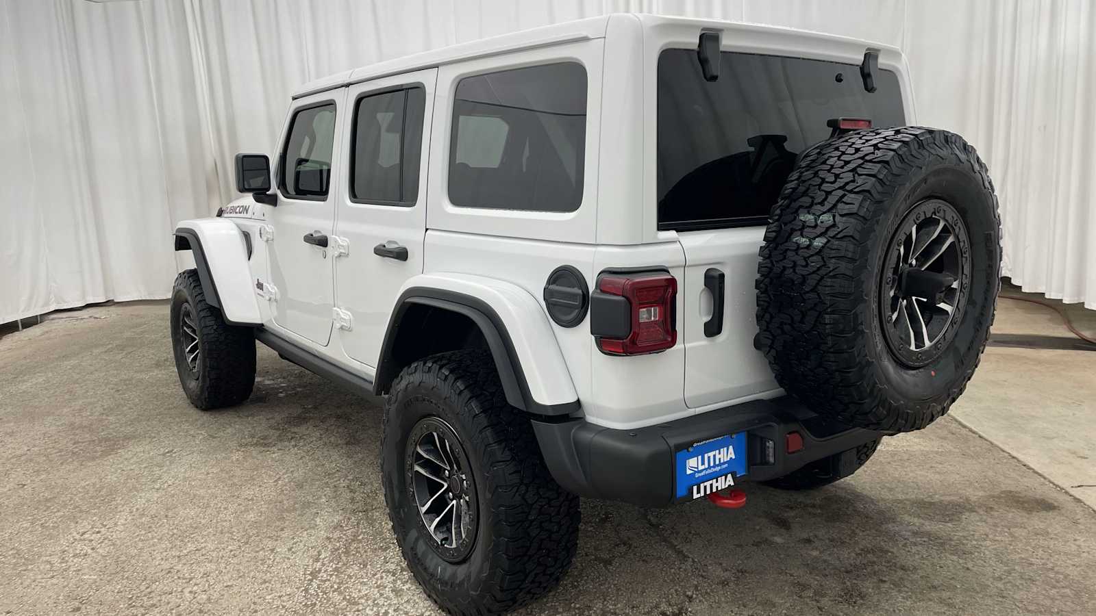Thumbnail: 2026 Jeep Wrangler - 34