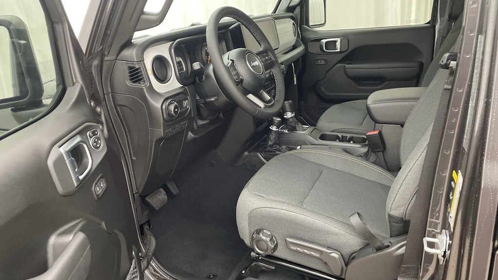 New 2026 Jeep Wrangler 4-DOOR SPORT S Sport Utility