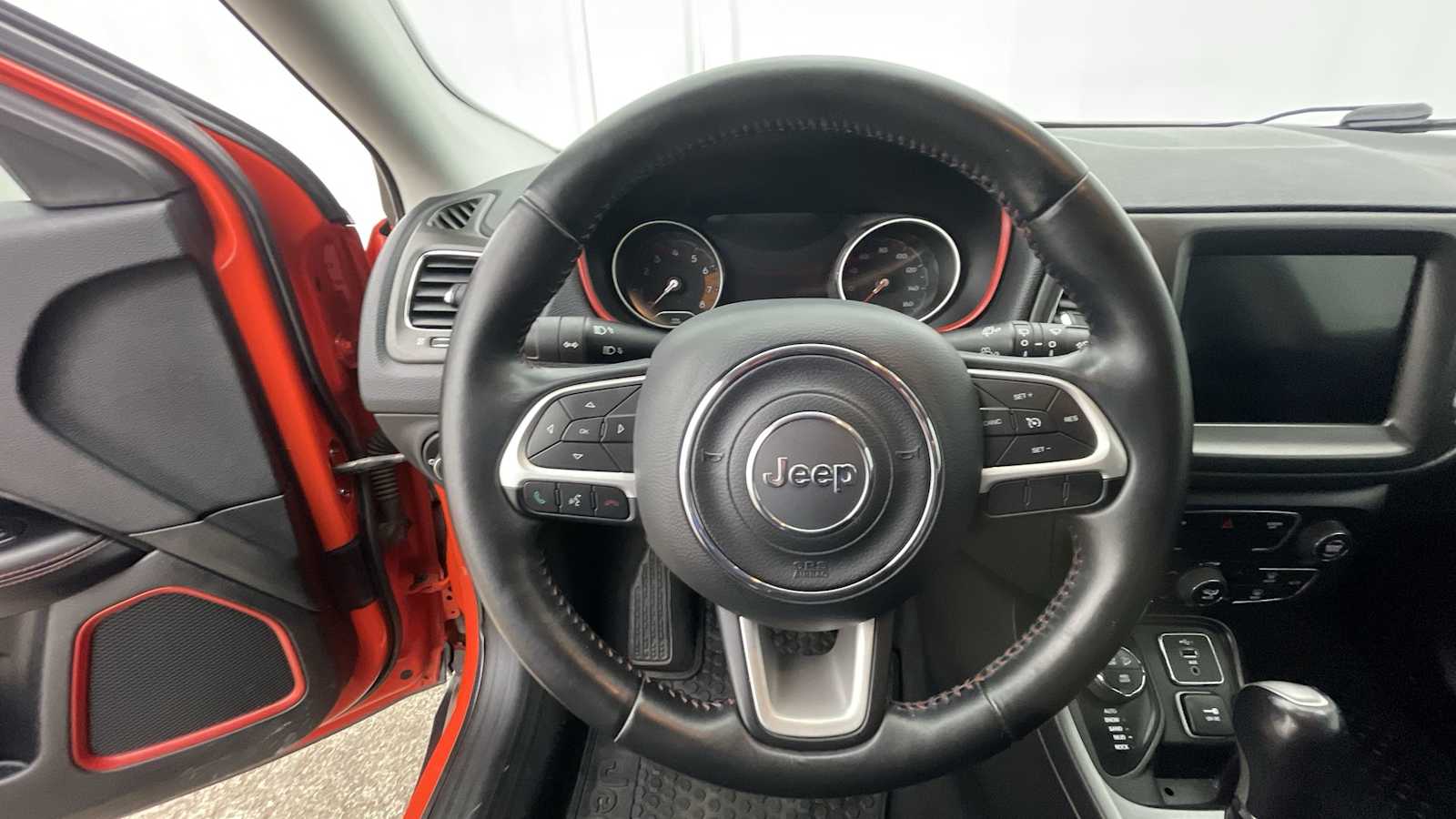 Thumbnail: 2019 Jeep Compass - 11