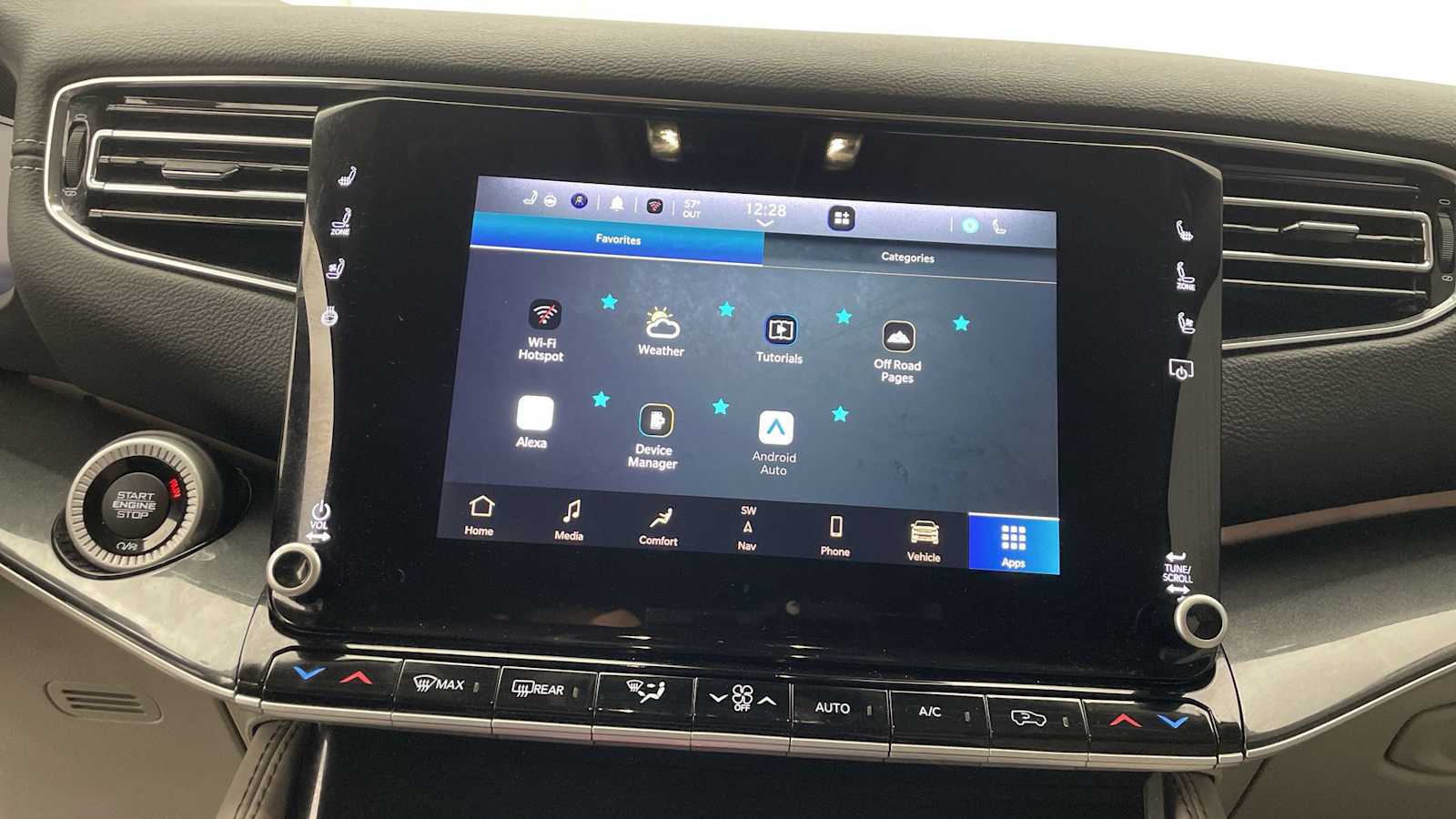 Thumbnail: 2022 Jeep Wagoneer - 25