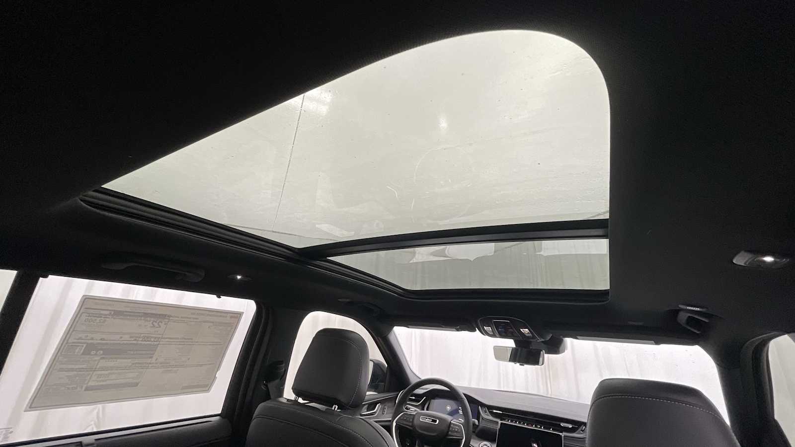 Thumbnail: 2025 Jeep Grand Cherokee - 12