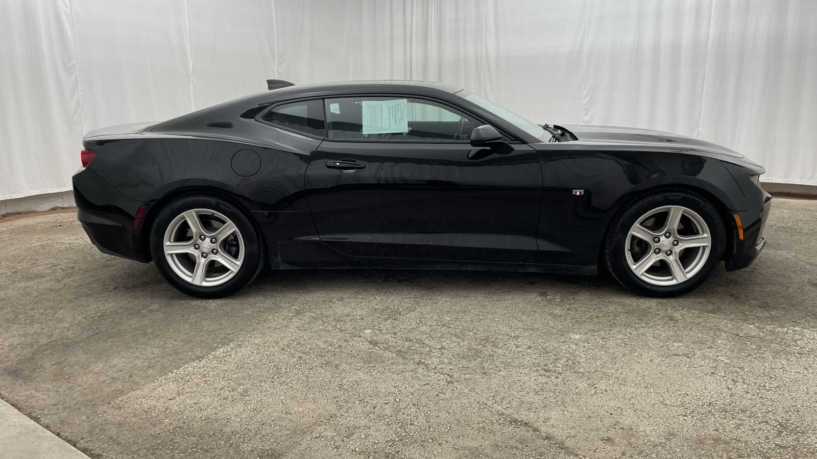 Thumbnail: 2019 Chevrolet Camaro - 31