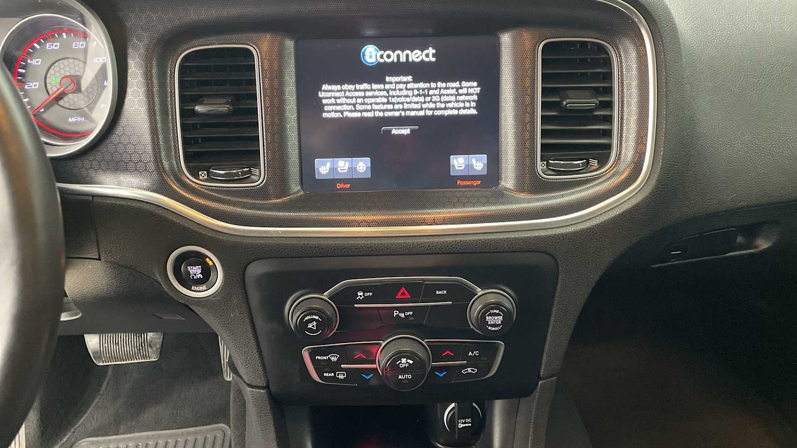 Thumbnail: 2015 Dodge Charger - 17