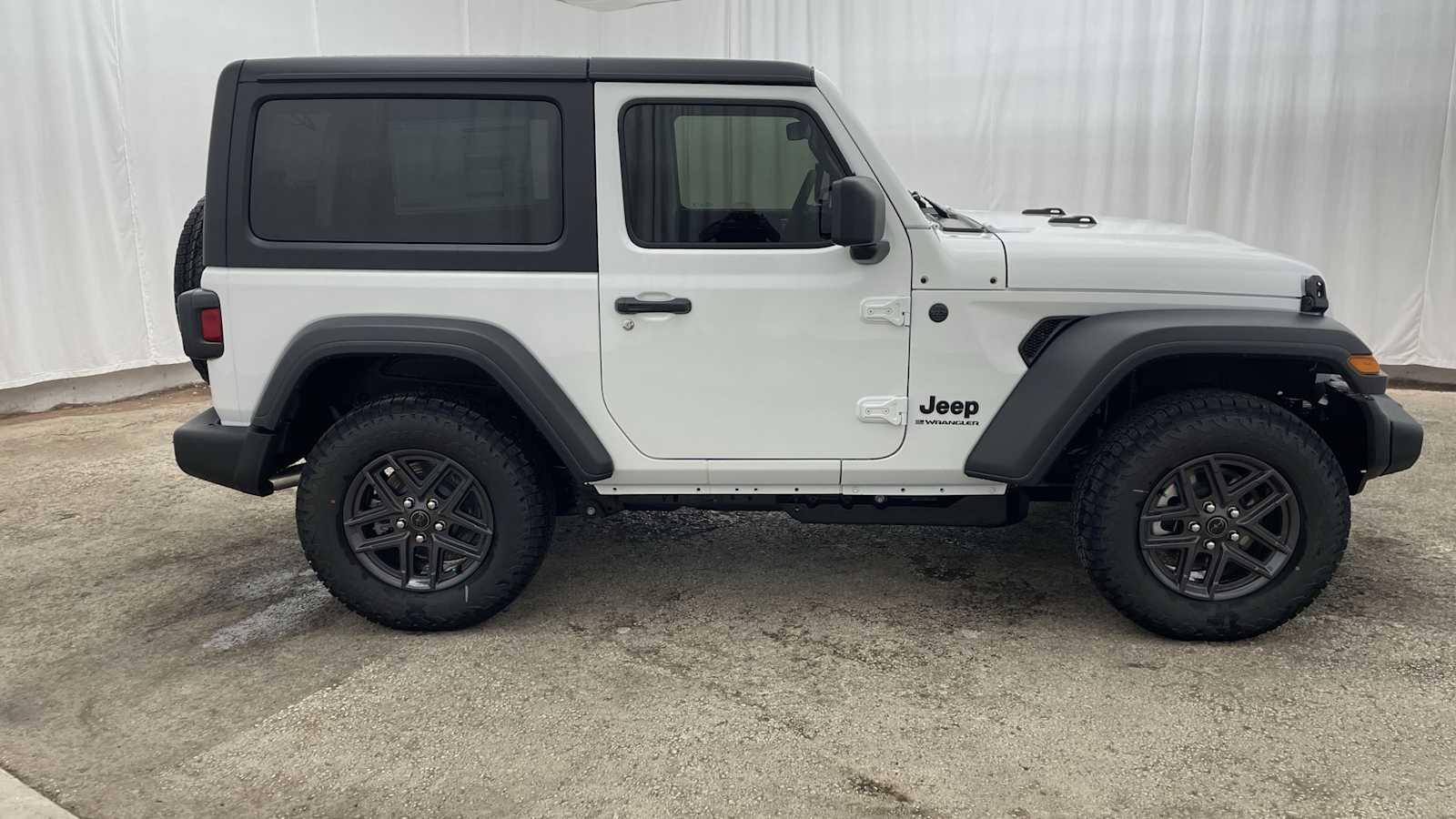 Thumbnail: 2026 Jeep Wrangler - 35