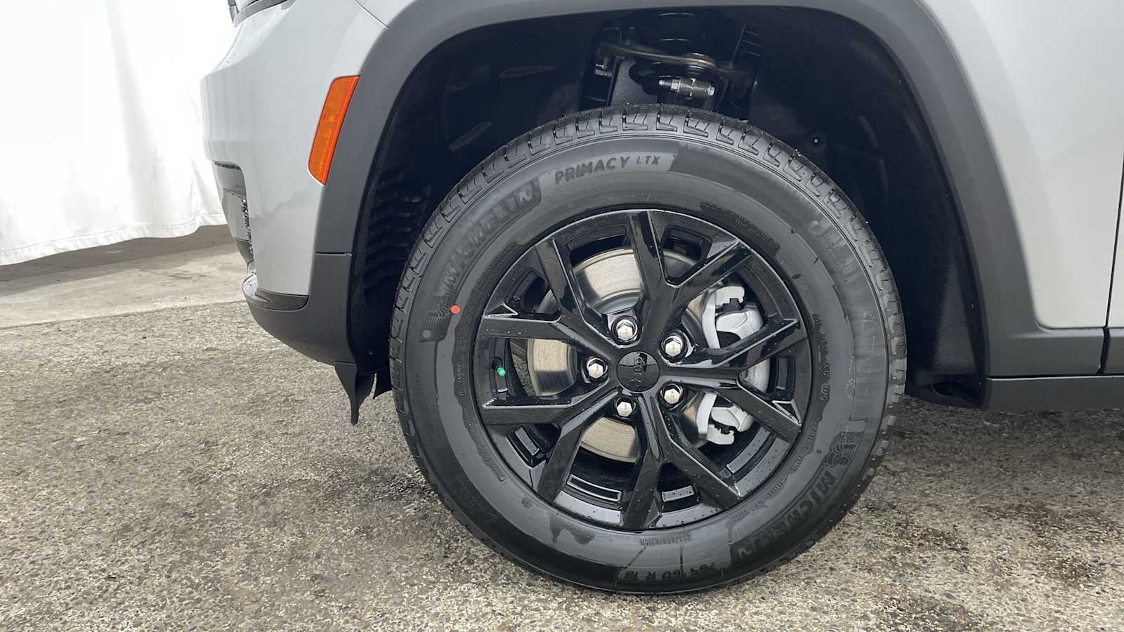 Thumbnail: 2025 Jeep Grand Cherokee - 41