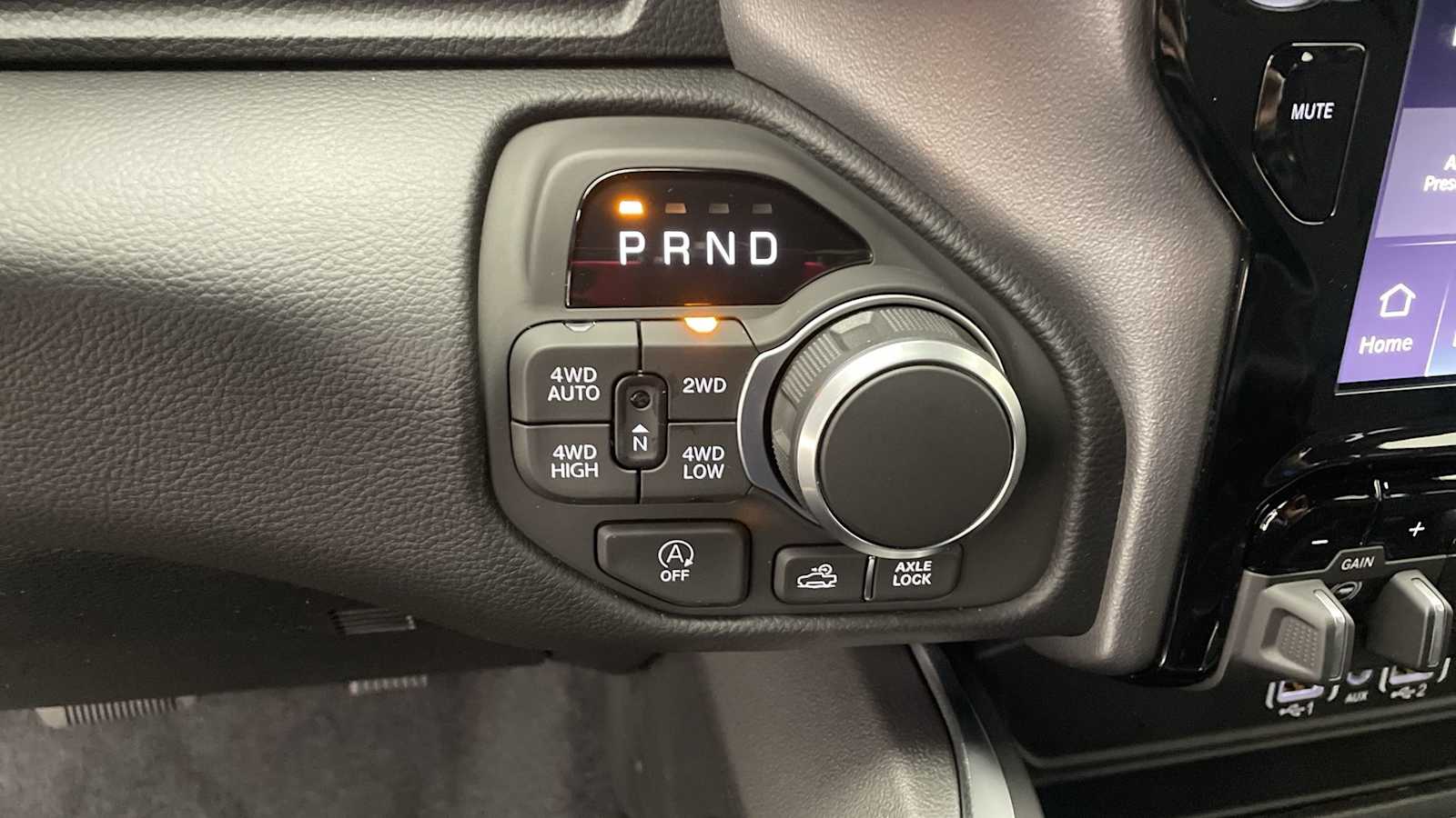 Thumbnail: 2026 RAM 1500 - 19