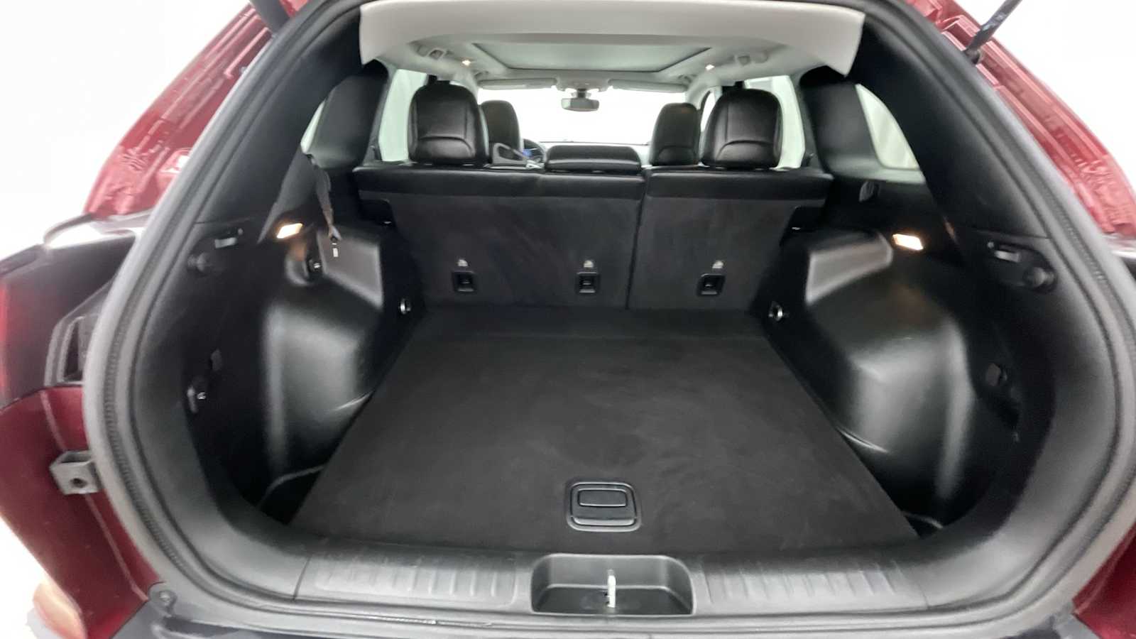 Thumbnail: 2020 Jeep Cherokee - 32