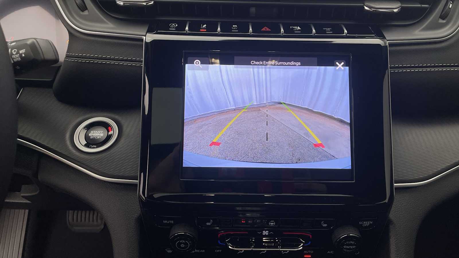 Thumbnail: 2025 Jeep Grand Cherokee - 4