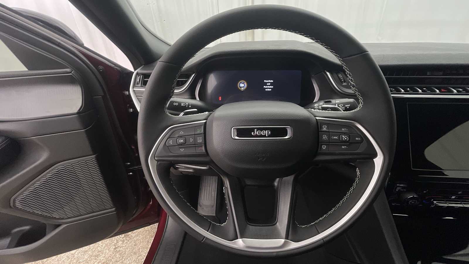 Thumbnail: 2025 Jeep Grand Cherokee - 12