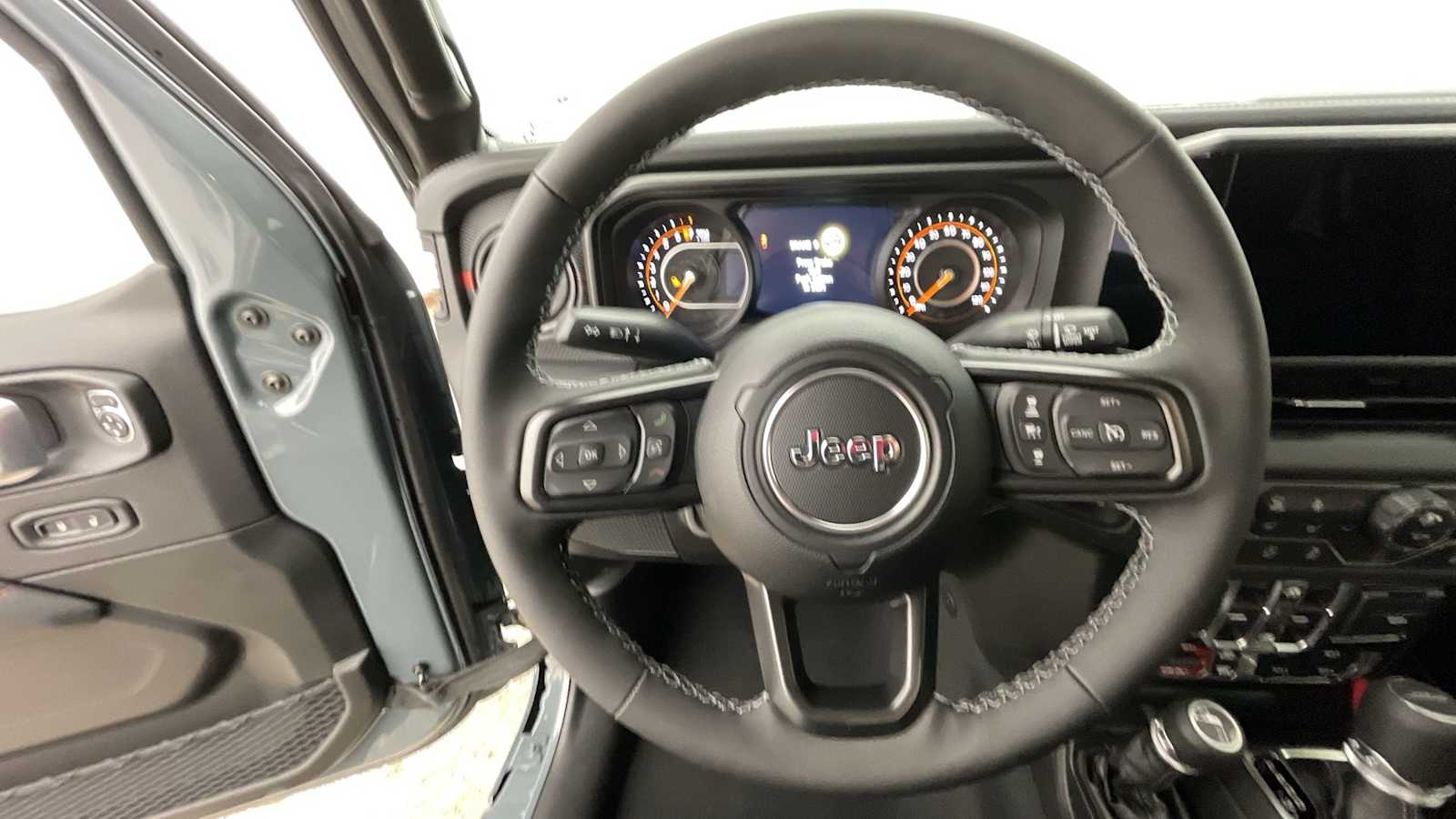 Thumbnail: 2026 Jeep Gladiator - 12