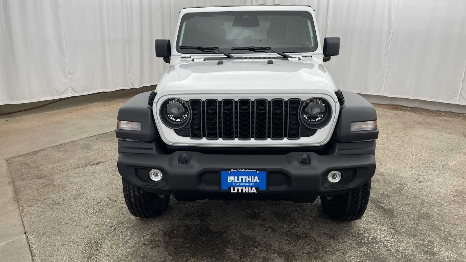 Thumbnail: 2026 Jeep Wrangler - 37