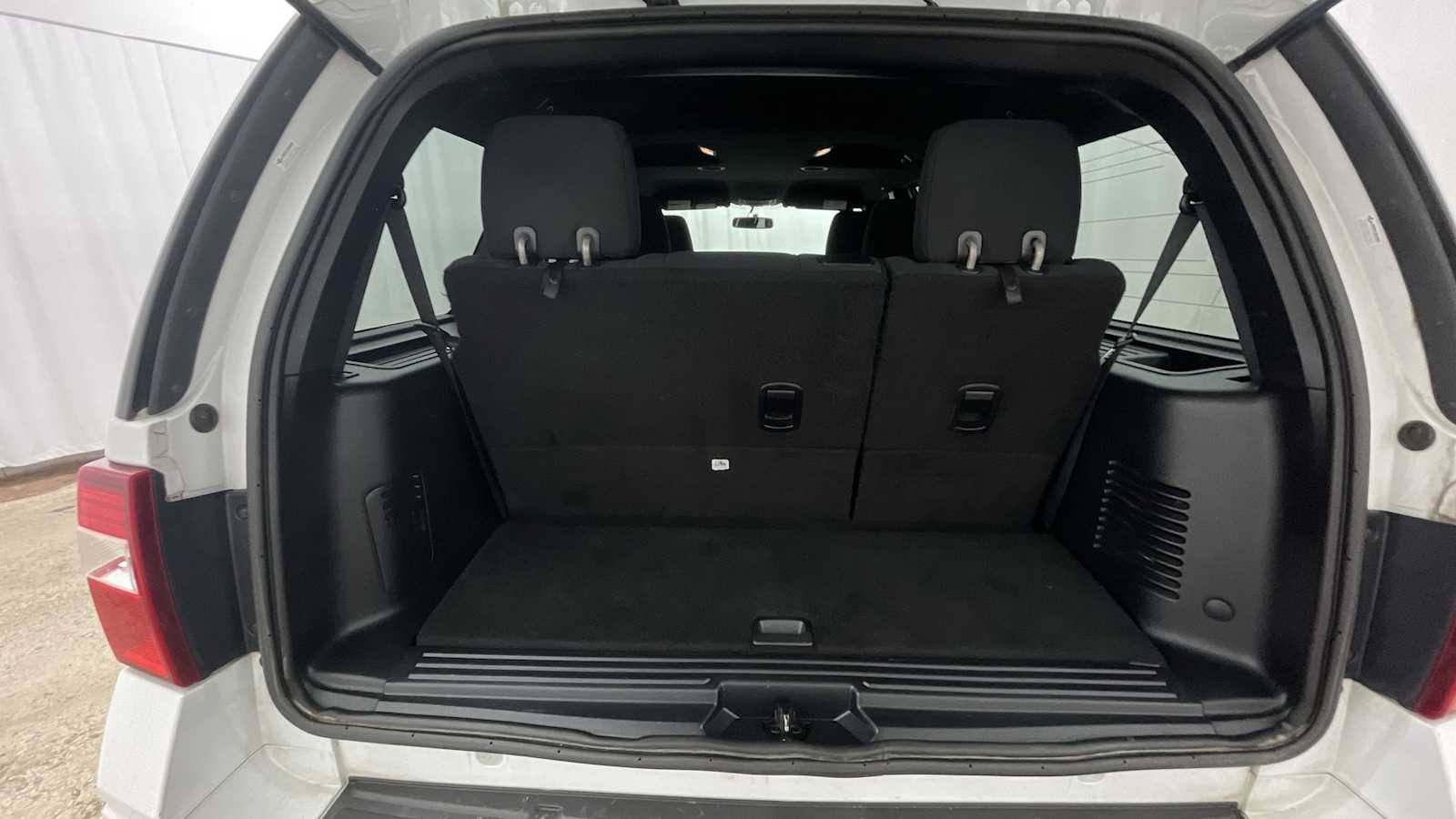 2017 Ford Expedition XLT 30
