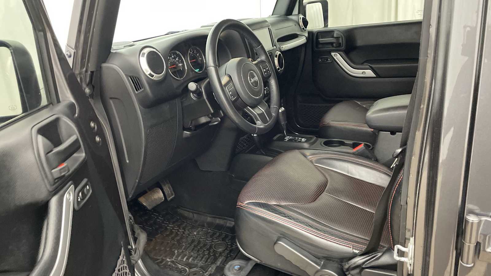 1C4HJWEG5JL930243