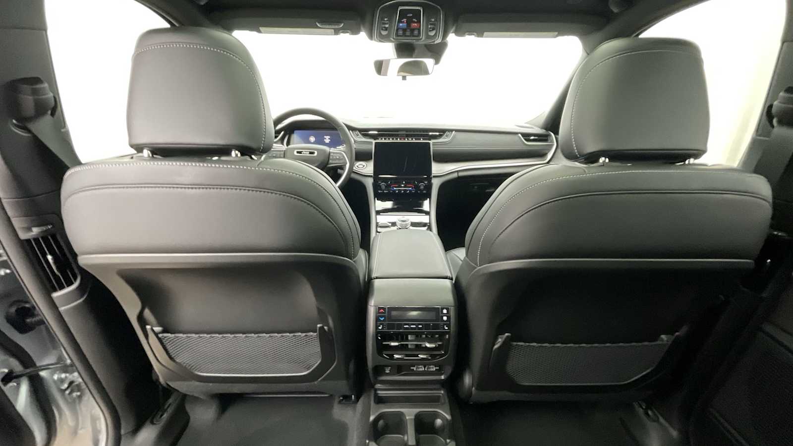 Thumbnail: 2025 Jeep Grand Cherokee - 8