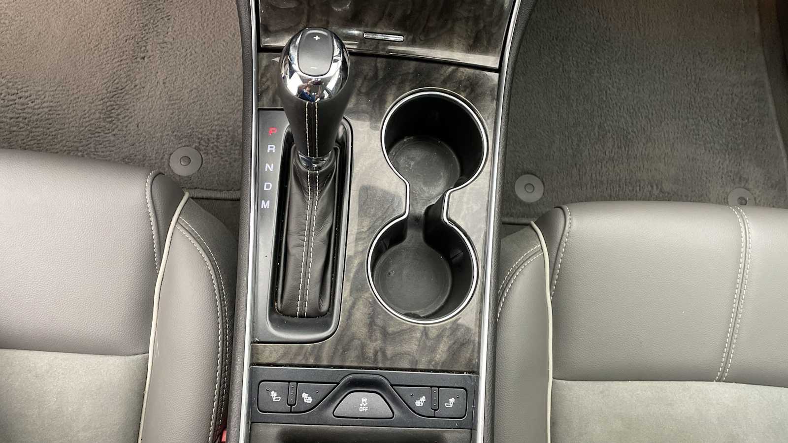 Thumbnail: 2015 Chevrolet Impala - 19