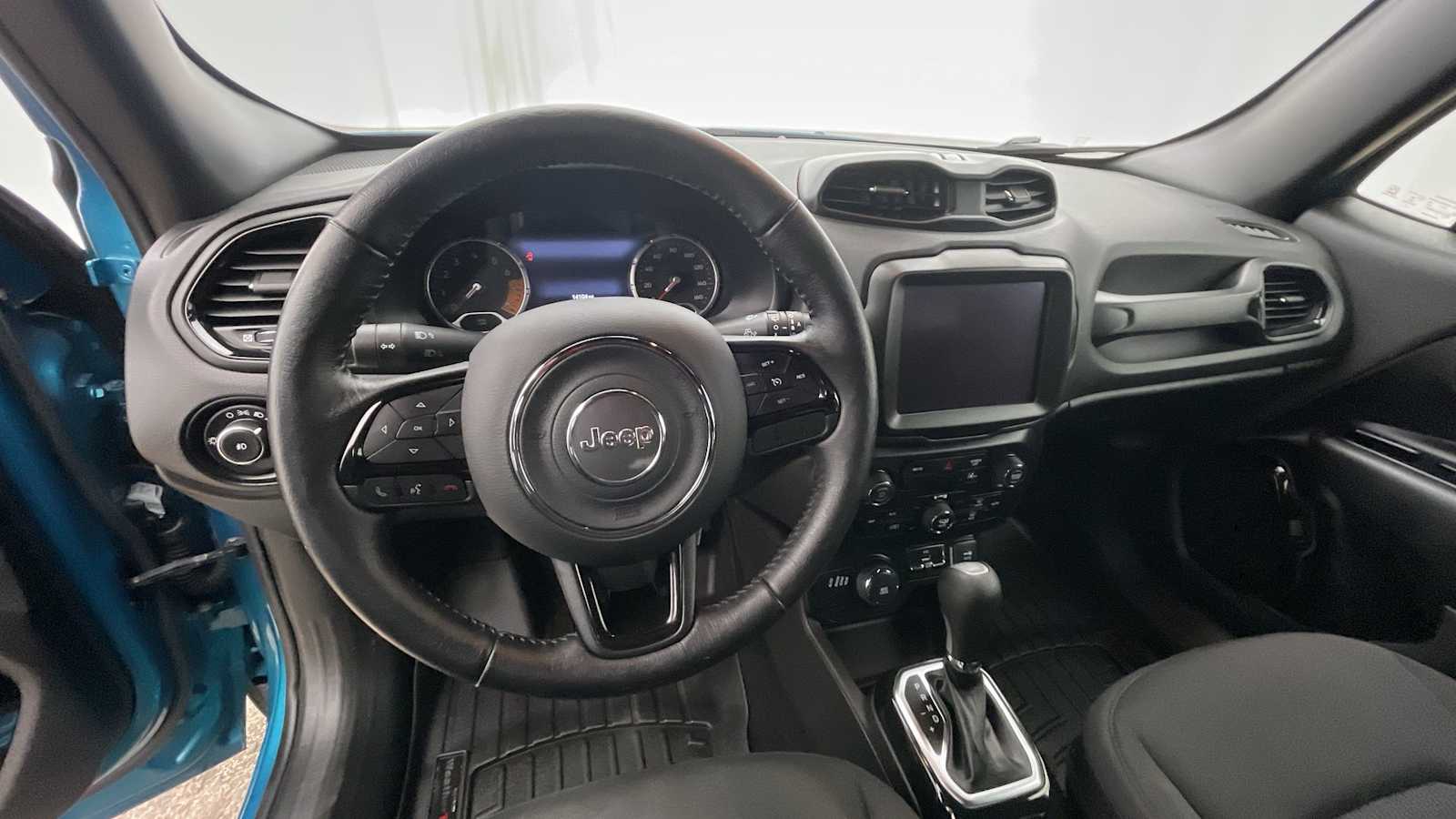 Thumbnail: 2022 Jeep Renegade - 3