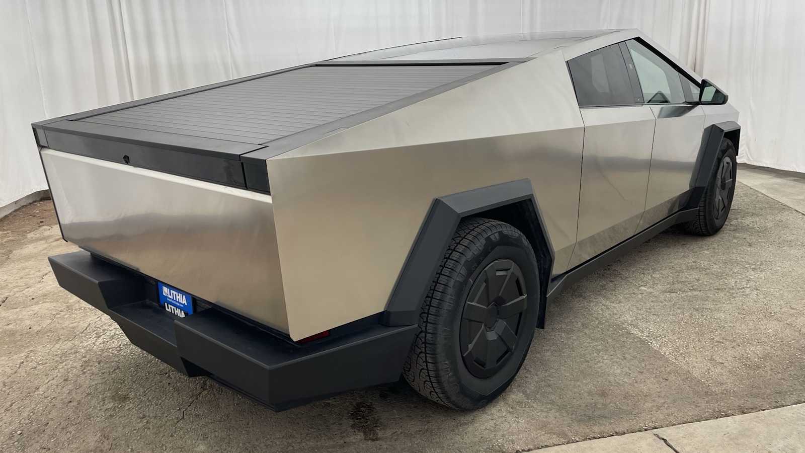 Thumbnail: 2024 Tesla Cybertruck - 29