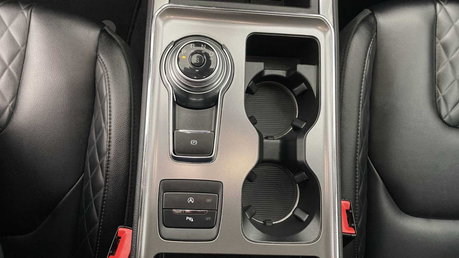 Thumbnail: 2024 Ford Edge - 19