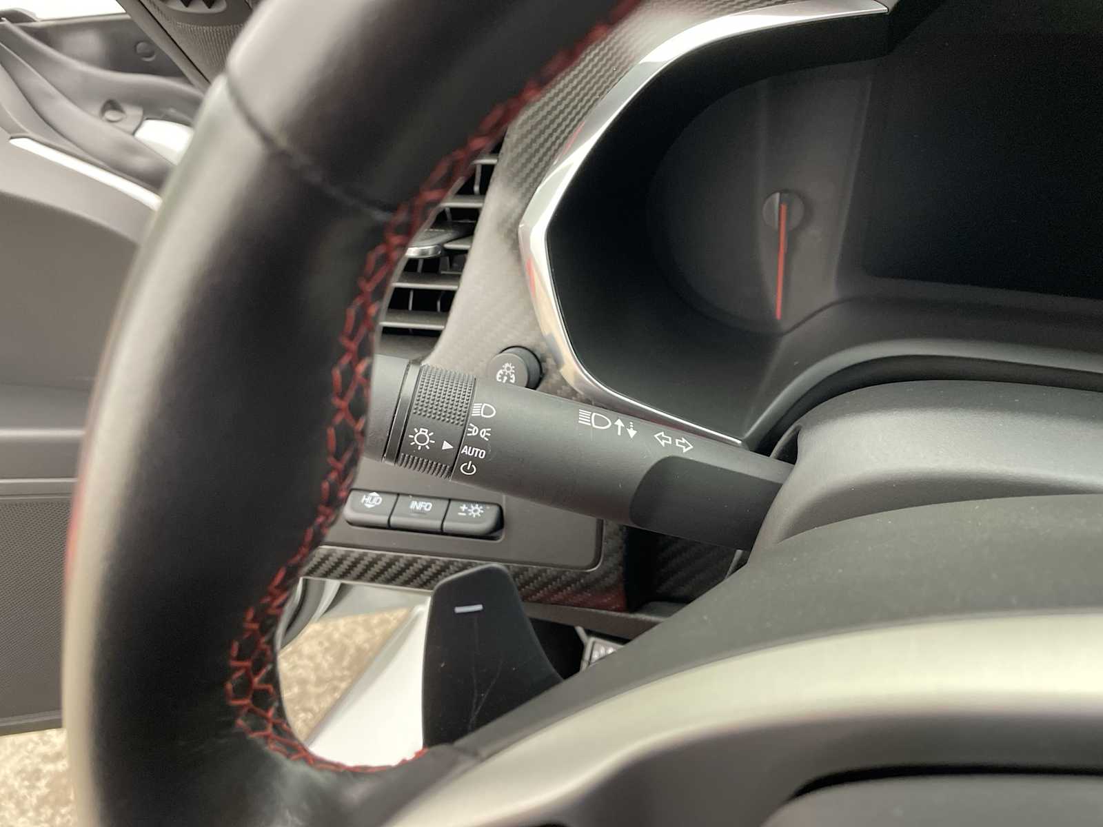 Thumbnail: 2014 Chevrolet Corvette - 13