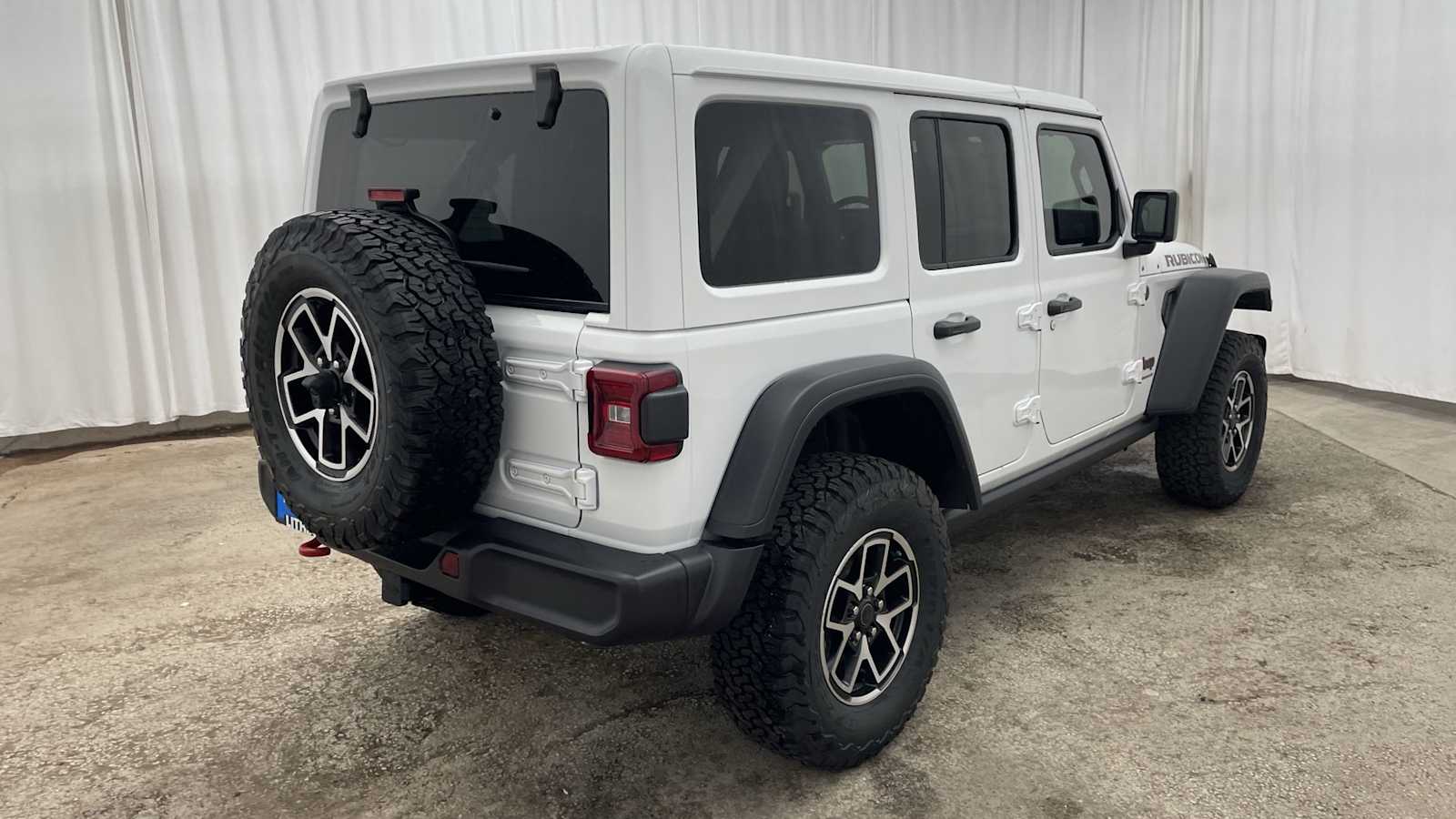 Thumbnail: 2025 Jeep Wrangler - 36