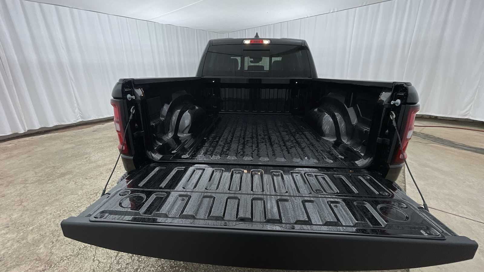Thumbnail: 2026 RAM 1500 - 31