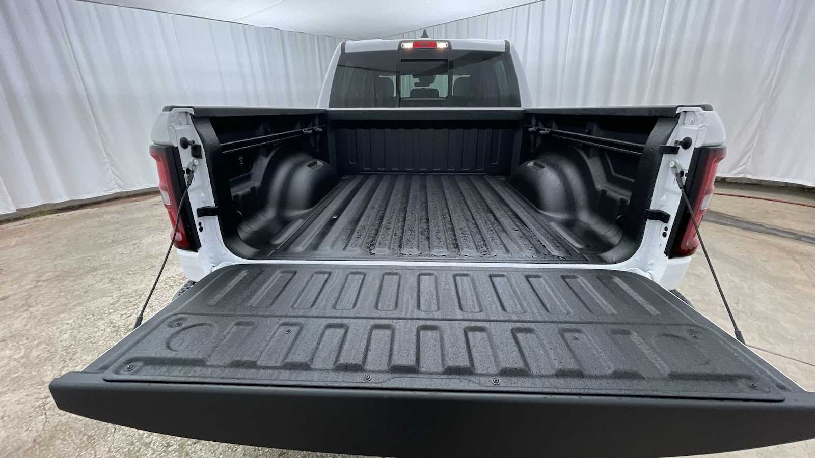 Thumbnail: 2026 RAM 1500 - 27