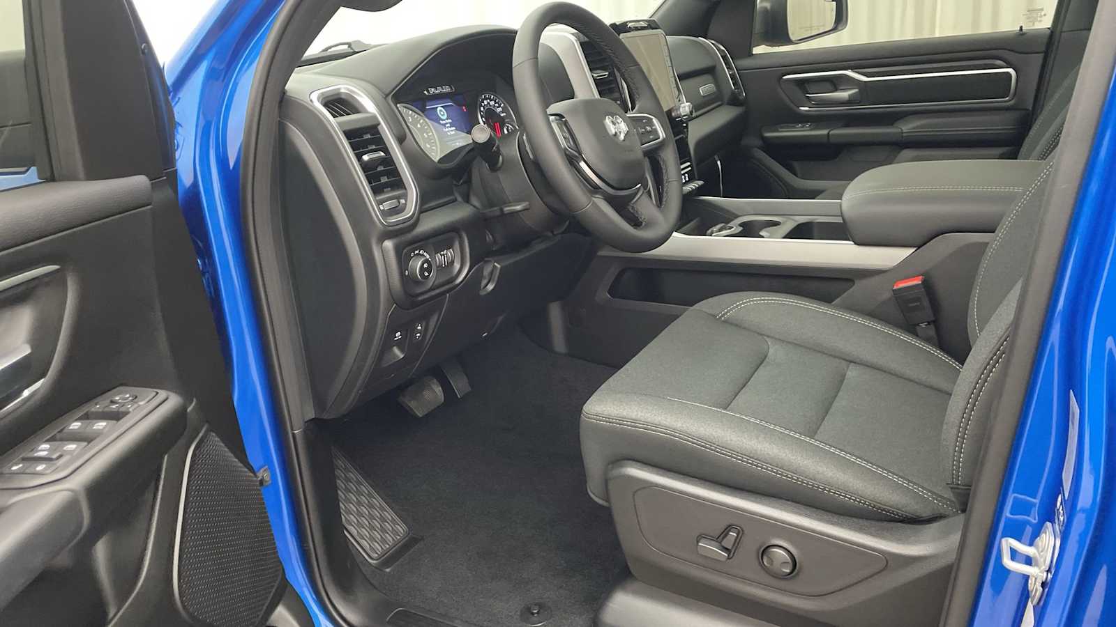 Thumbnail: 2026 RAM 1500 - 2