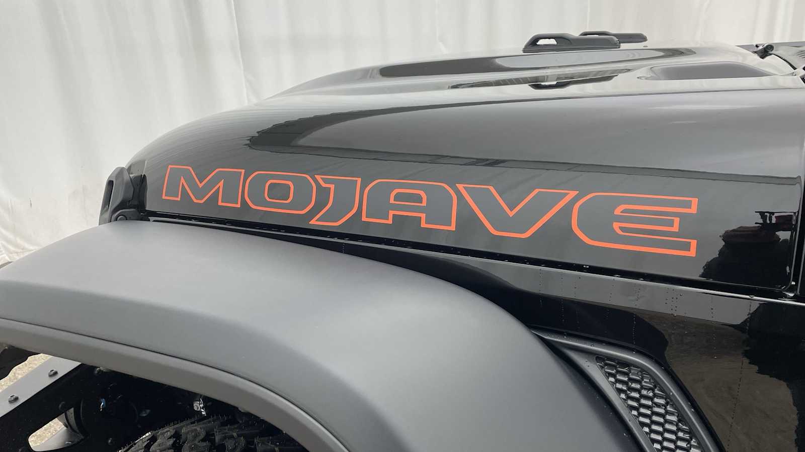 Thumbnail: 2025 Jeep Gladiator - 41