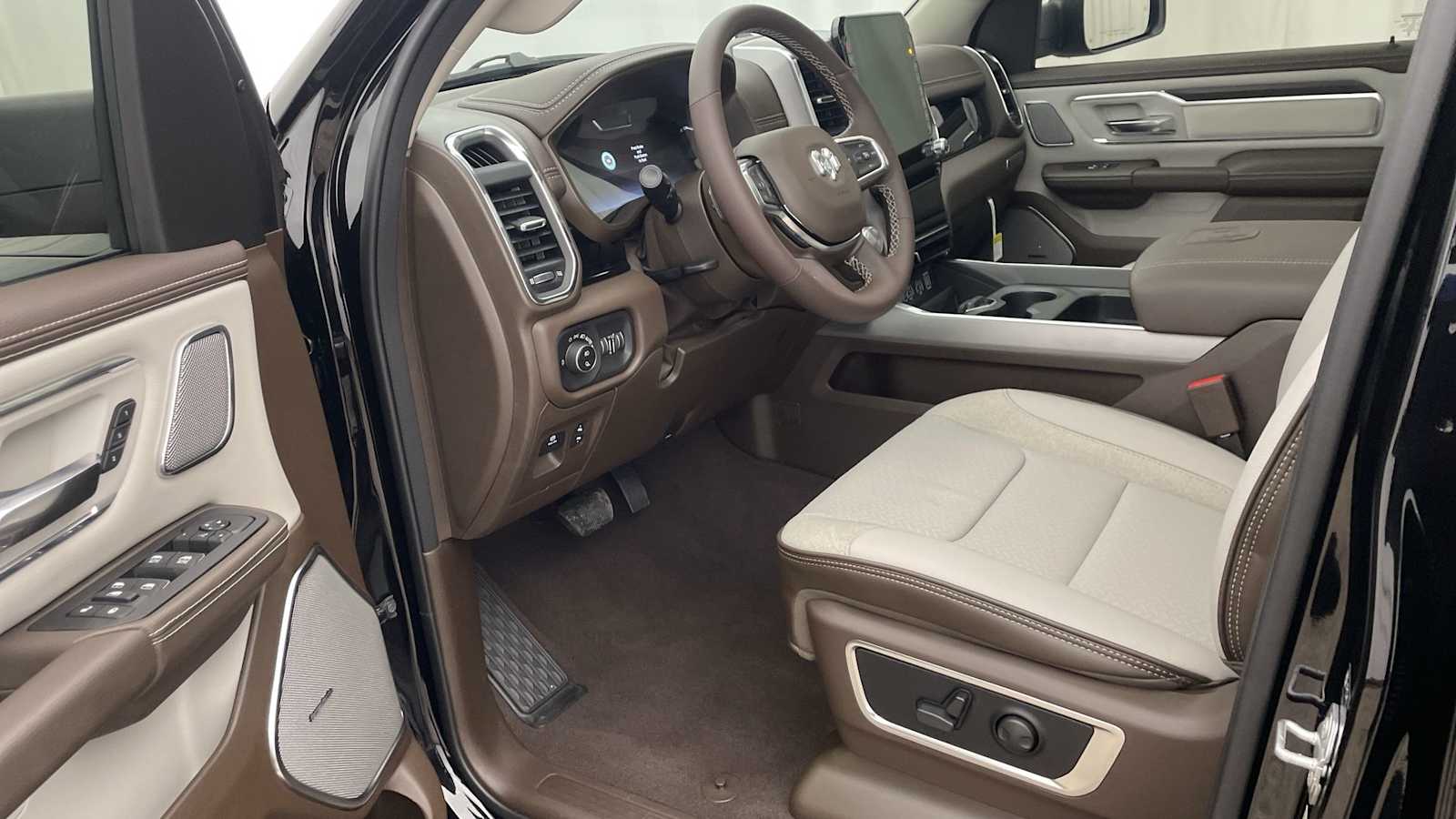 Thumbnail: 2026 RAM 1500 - 2