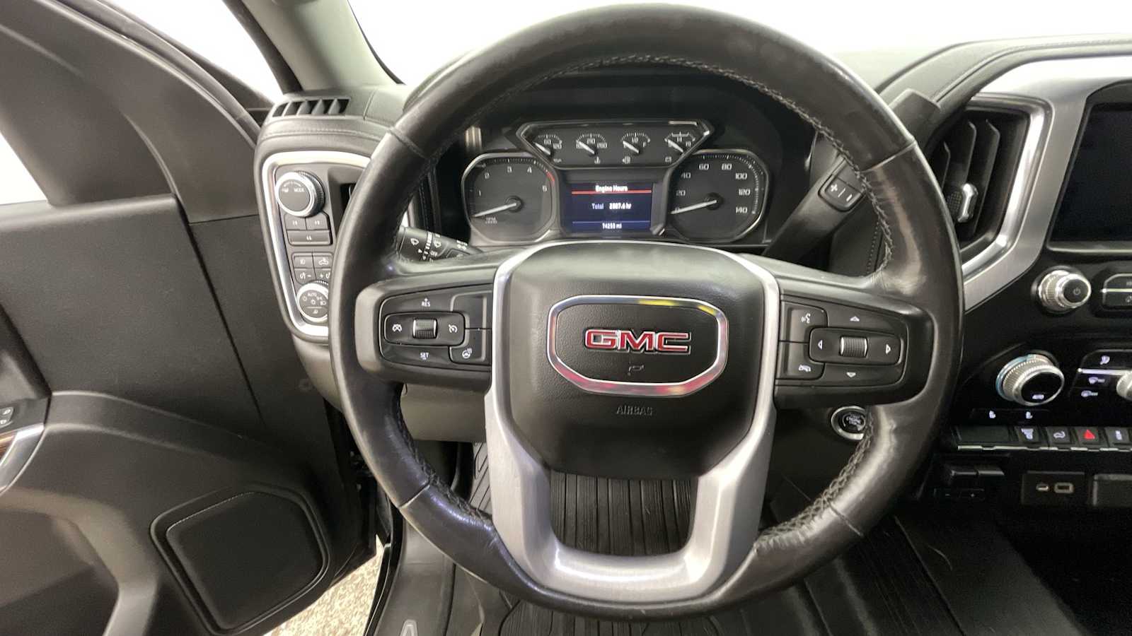 Thumbnail: 2022 GMC Sierra 2500 - 11