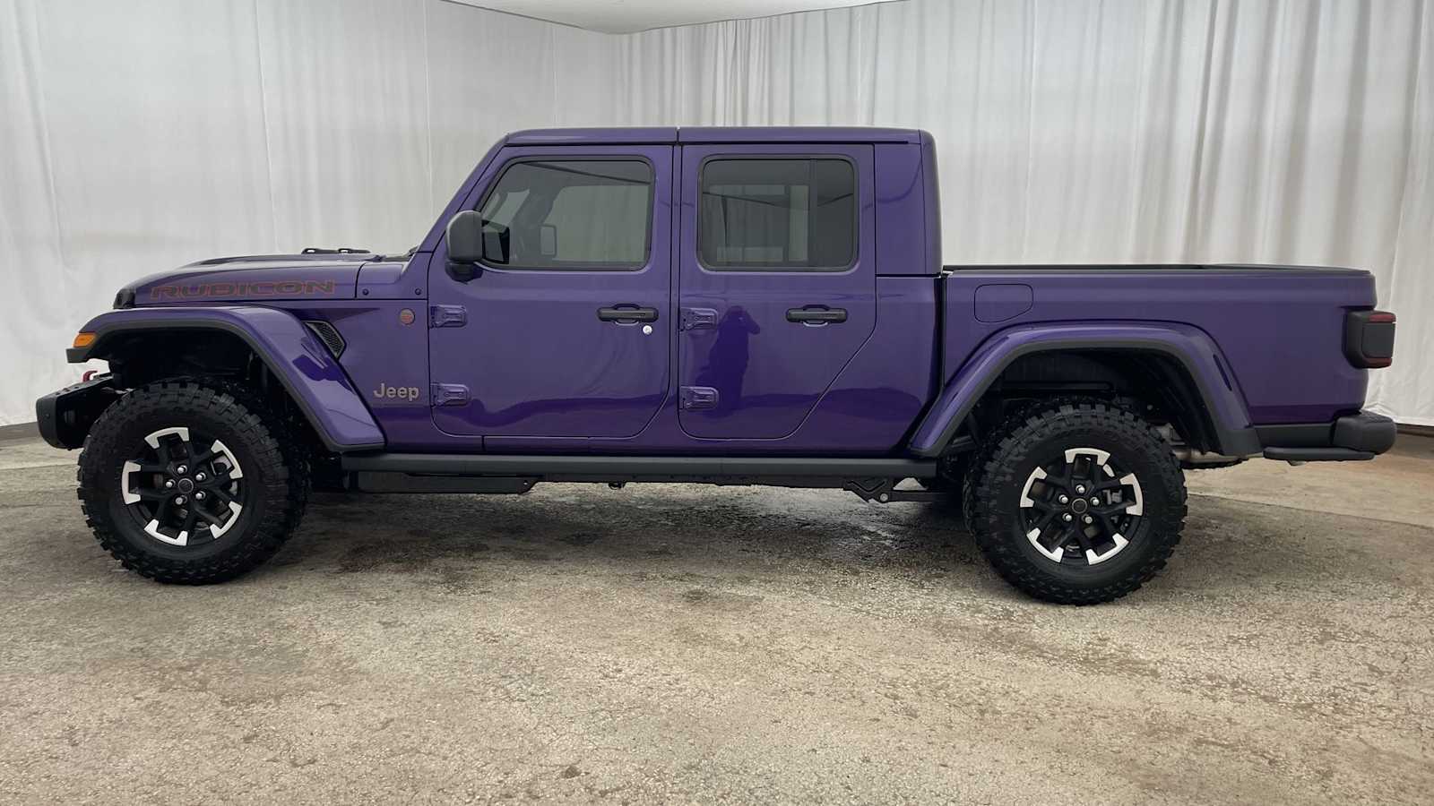 Thumbnail: 2026 Jeep Gladiator - 31