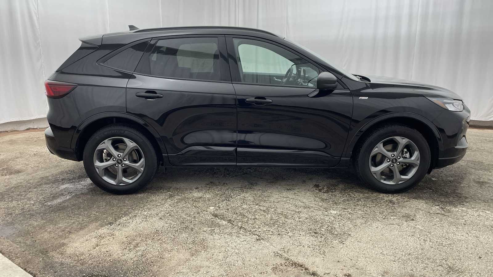 Thumbnail: 2024 Ford Escape - 32