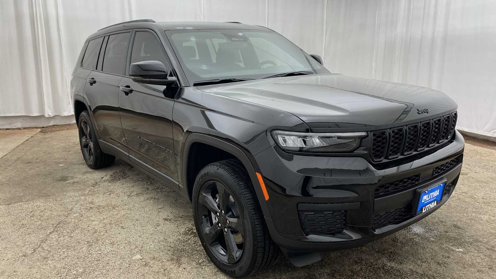 2024 Jeep Grand Cherokee Altitude 37