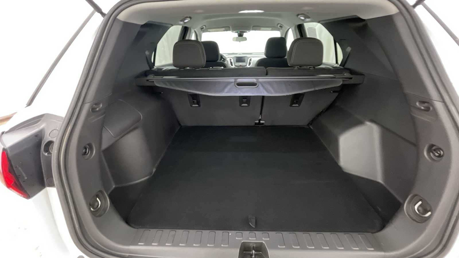 Thumbnail: 2024 Chevrolet Equinox - 28