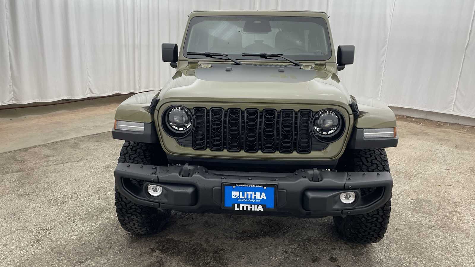 Thumbnail: 2026 Jeep Wrangler - 37