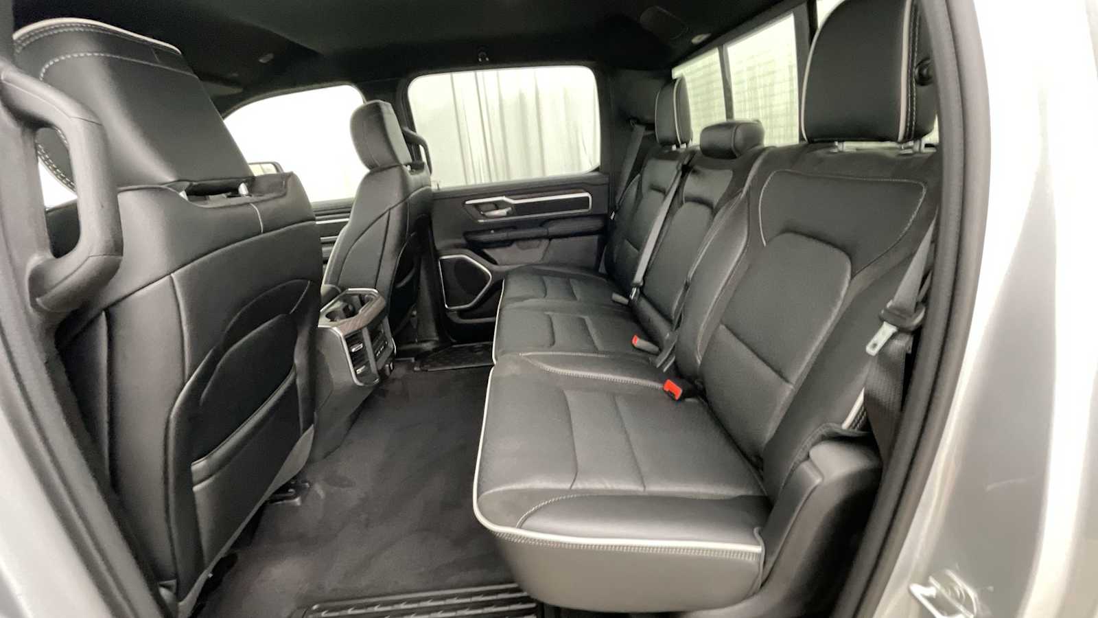 Thumbnail: 2026 RAM 1500 - 9