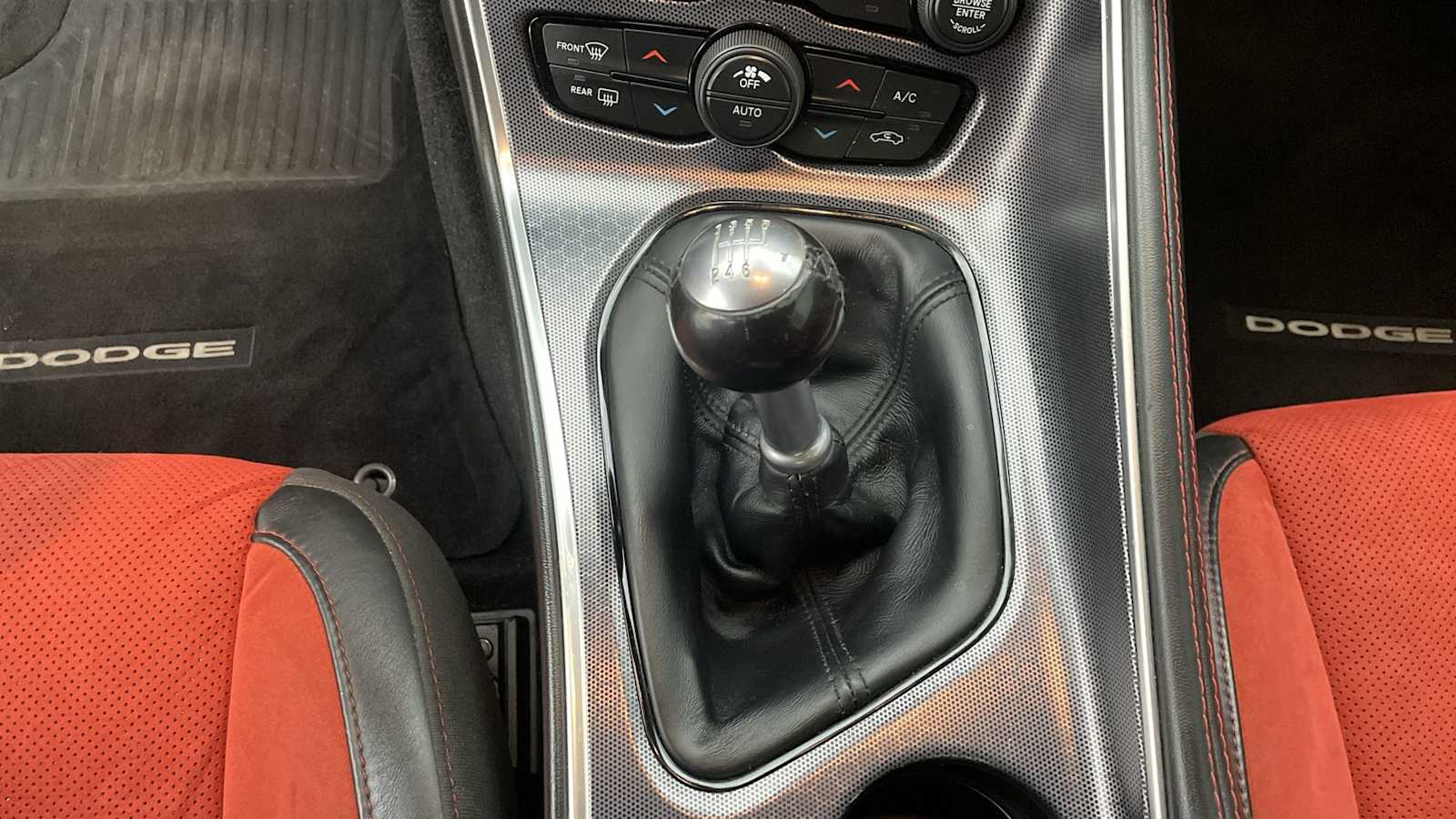 Thumbnail: 2015 Dodge Challenger - 19