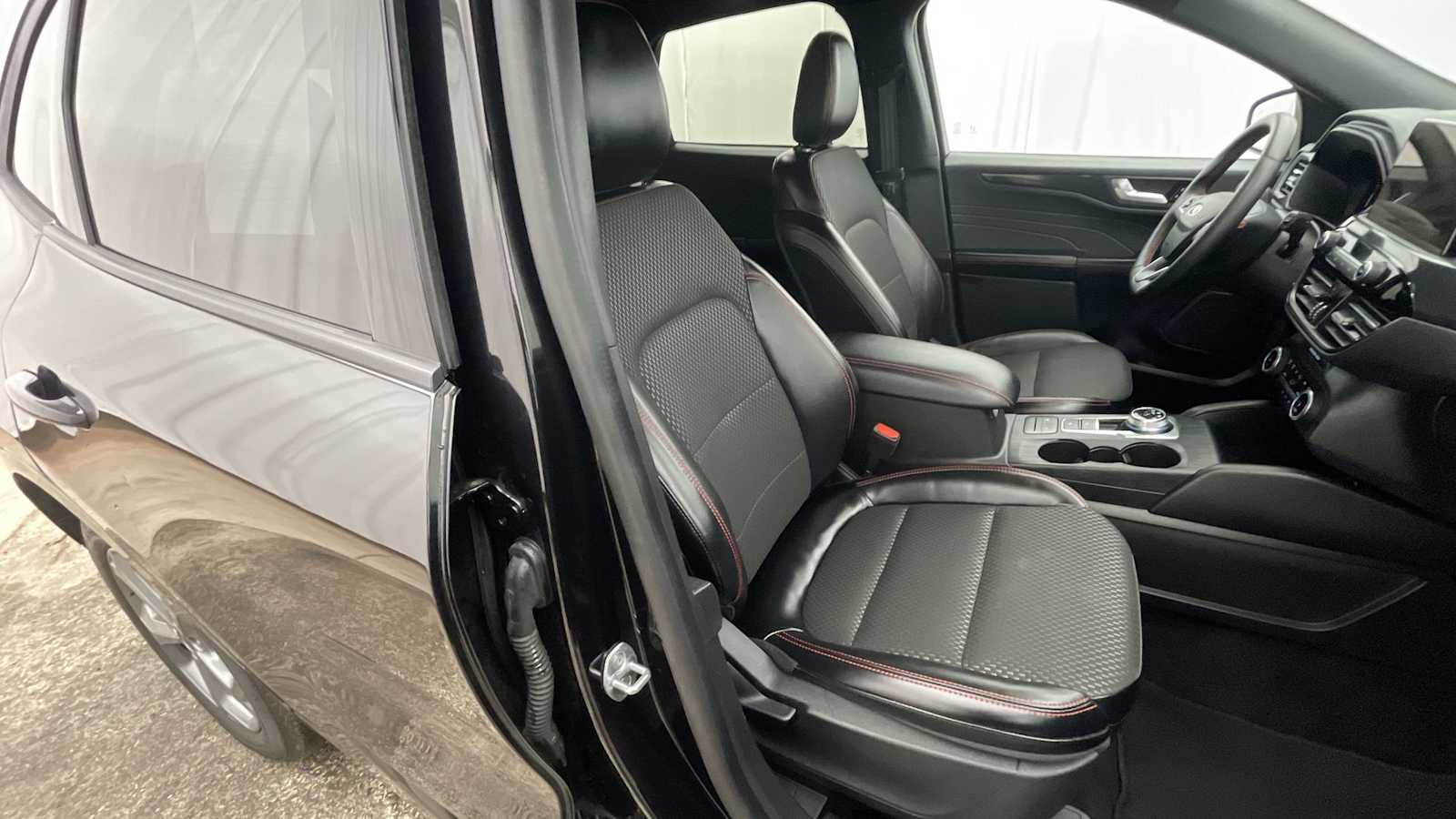 Thumbnail: 2024 Ford Escape - 10