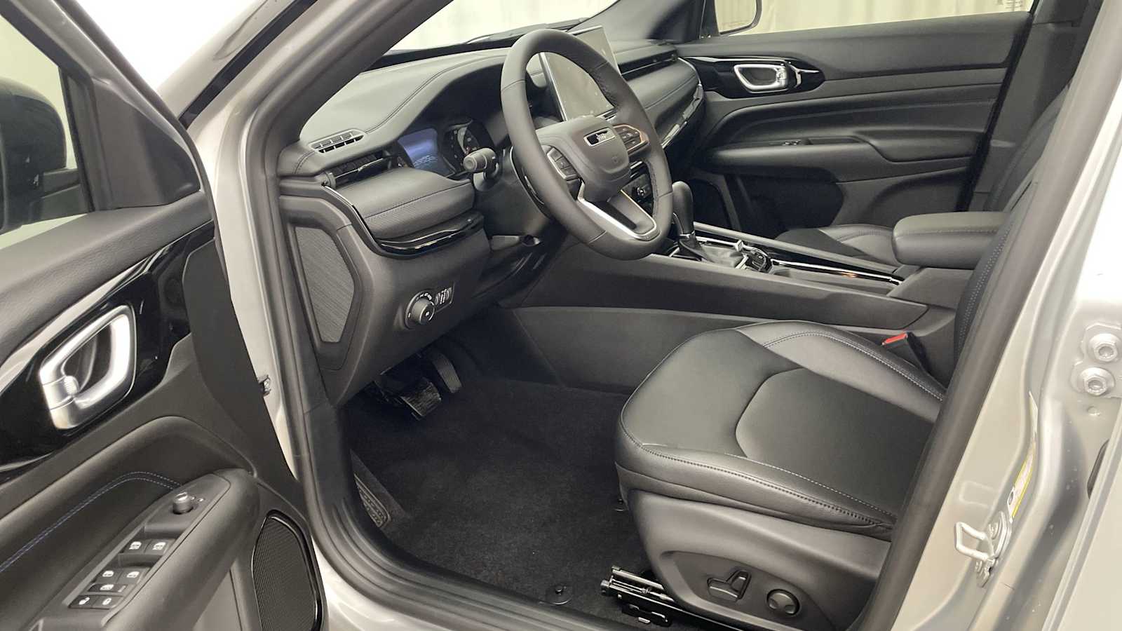 Thumbnail: 2026 Jeep Compass - 2