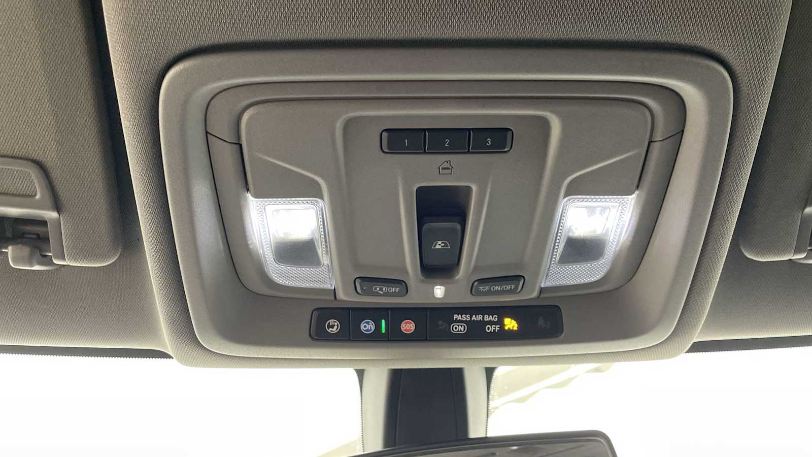 Thumbnail: 2021 Chevrolet Silverado 1500 - 21