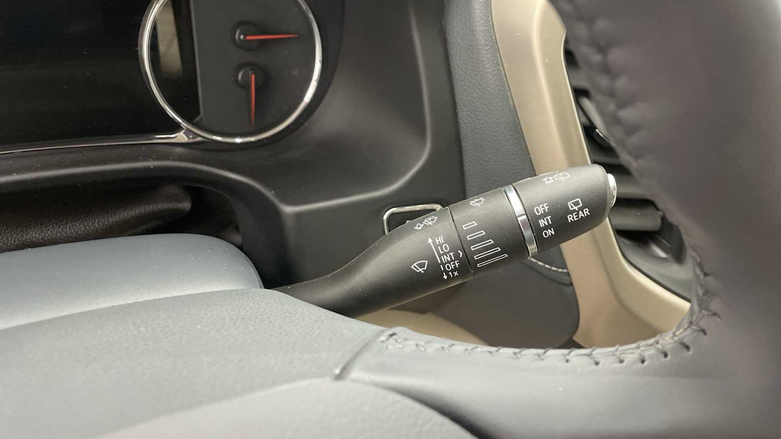 Thumbnail: 2022 GMC Acadia - 18