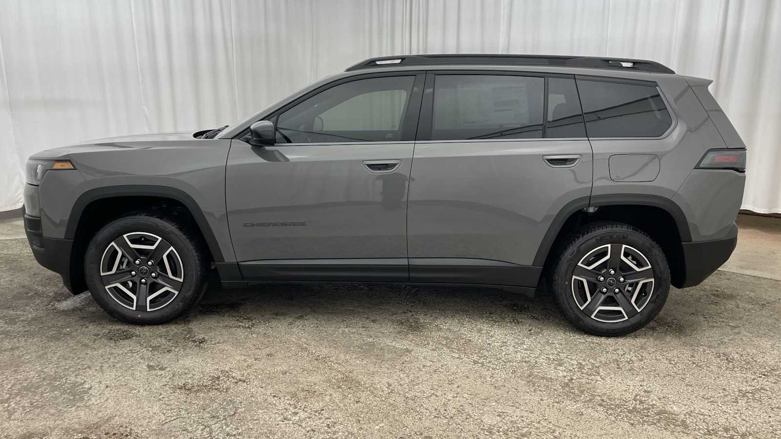 Thumbnail: 2026 Jeep Cherokee - 29