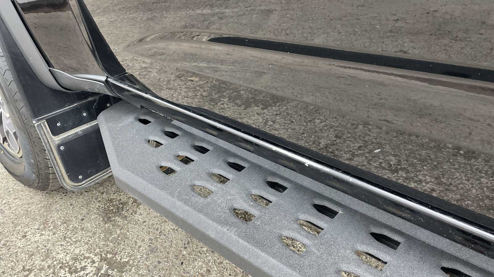 Thumbnail: 2021 Chevrolet Colorado - 45