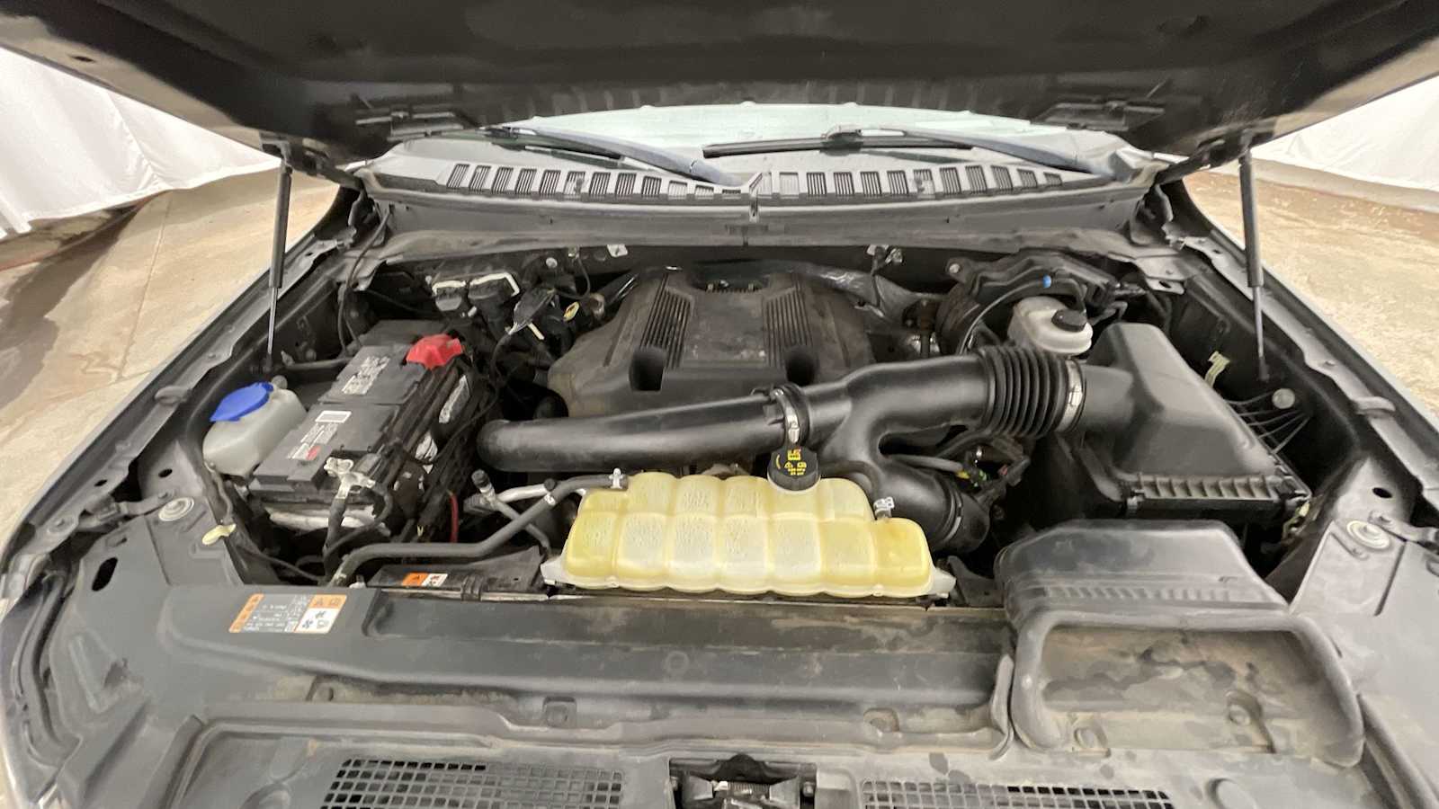 Thumbnail: 2019 Ford Expedition - 31