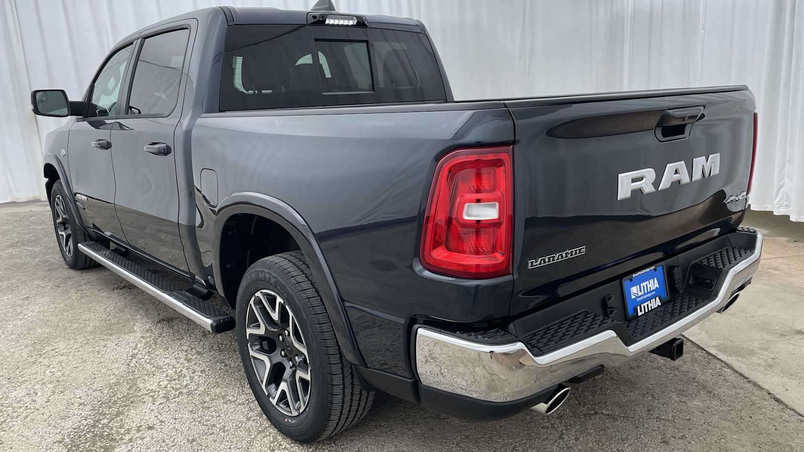 Thumbnail: 2026 RAM 1500 - 33
