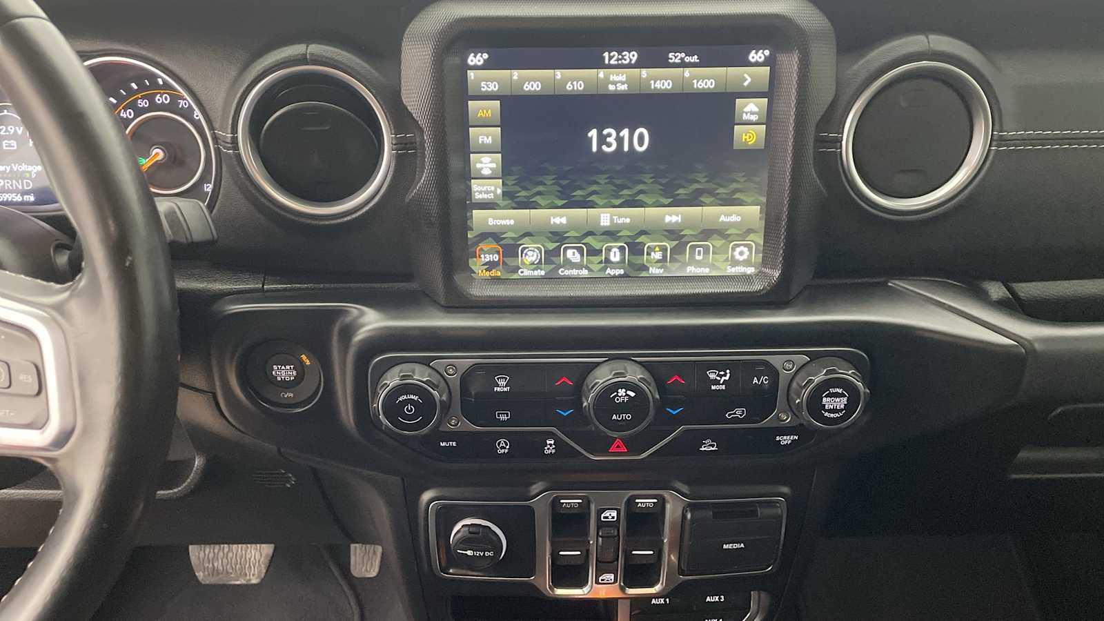 Thumbnail: 2020 Jeep Gladiator - 18