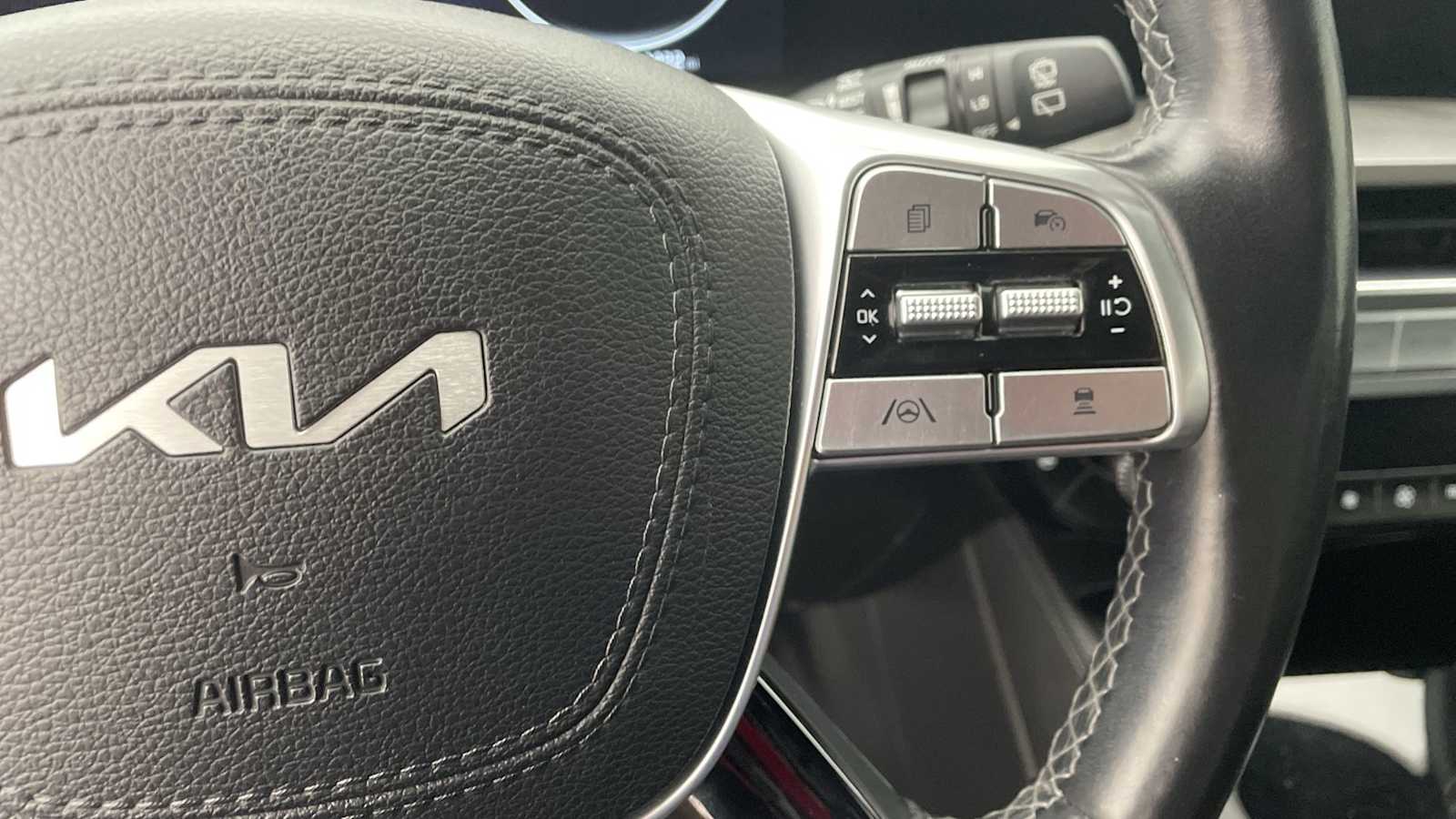 Thumbnail: 2023 Kia Telluride - 17