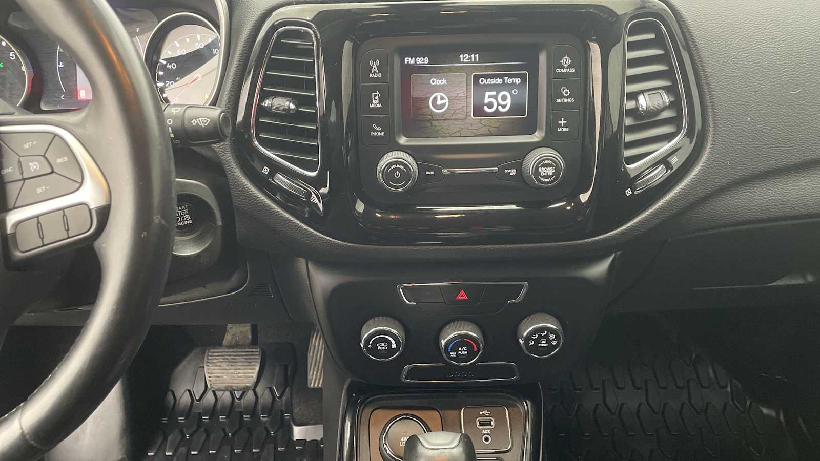 Thumbnail: 2018 Jeep Compass - 15