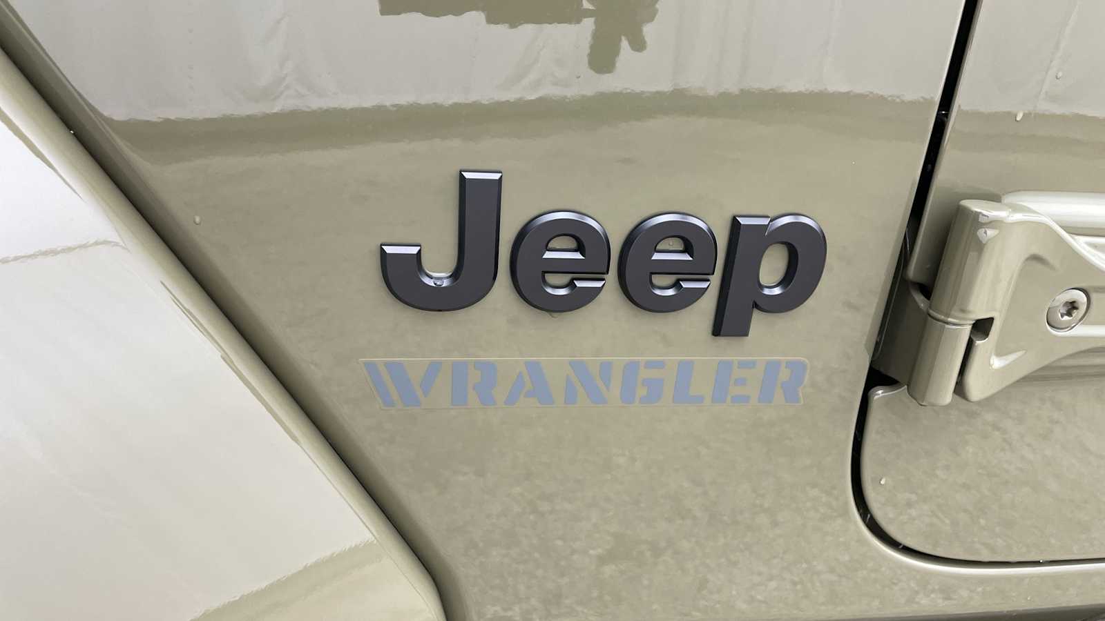 Thumbnail: 2026 Jeep Wrangler - 39